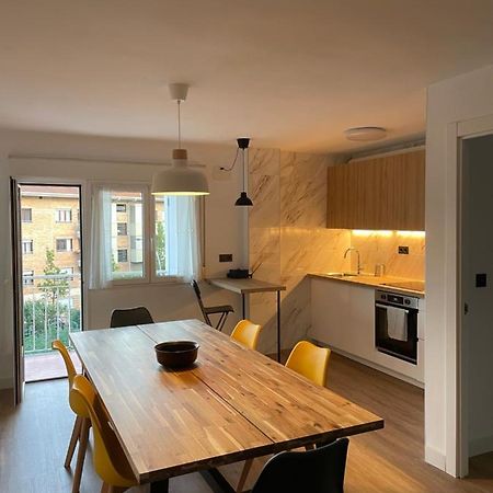 Cozy Apartment 6' From San Sebastian + Parking Usúrbil Esterno foto