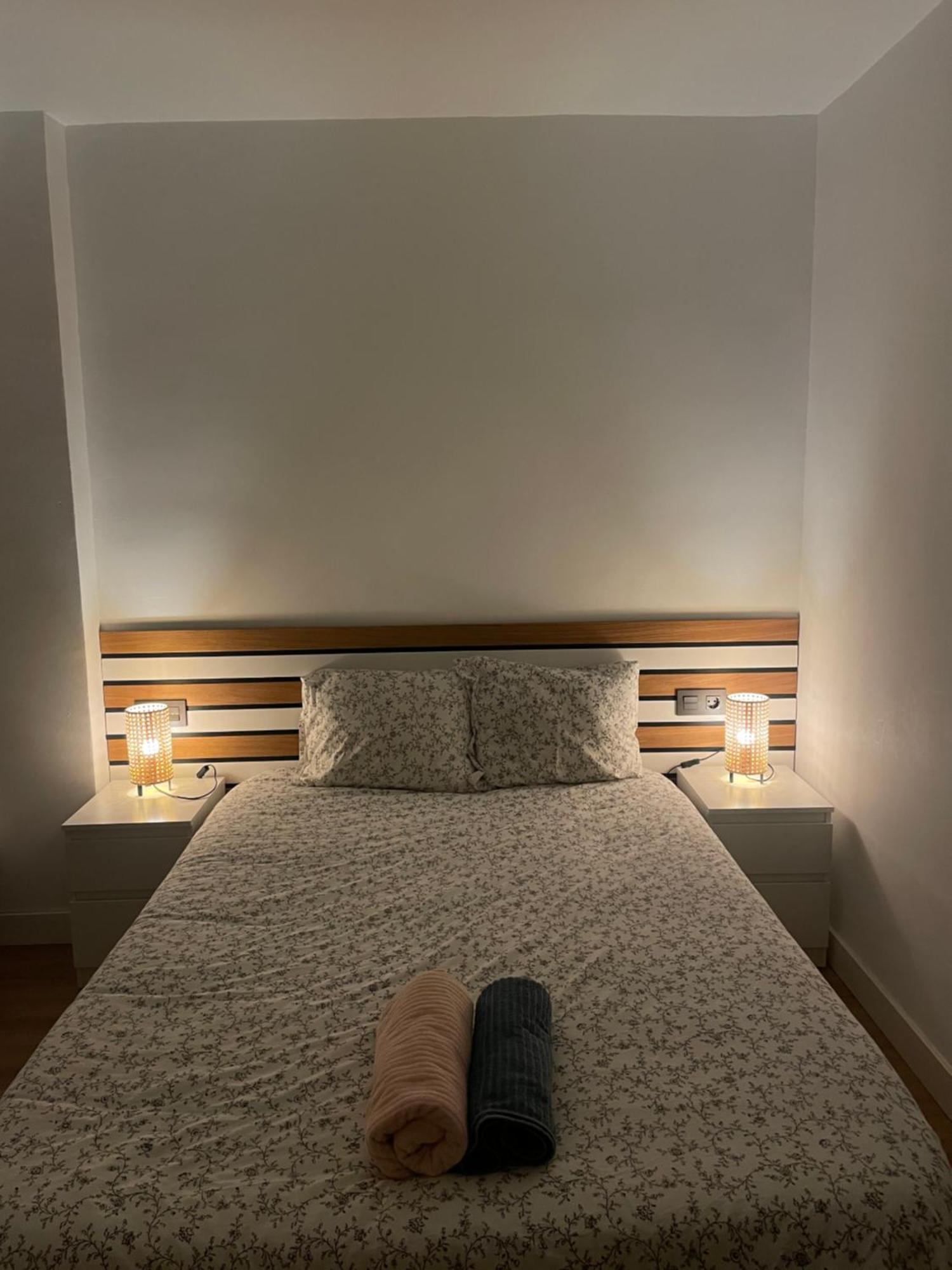 Cozy Apartment 6' From San Sebastian + Parking Usúrbil Esterno foto
